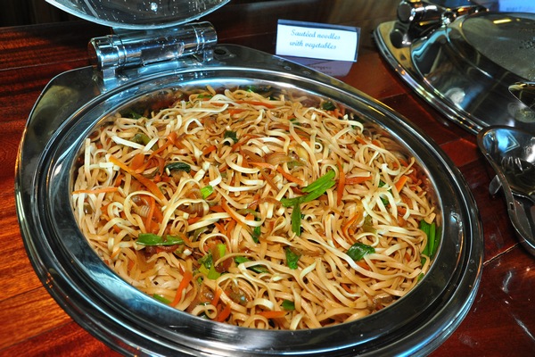 Sunday Buffet at Bay Lodge